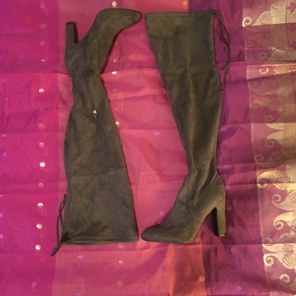 NWOT unisa over the knee boots faux suede